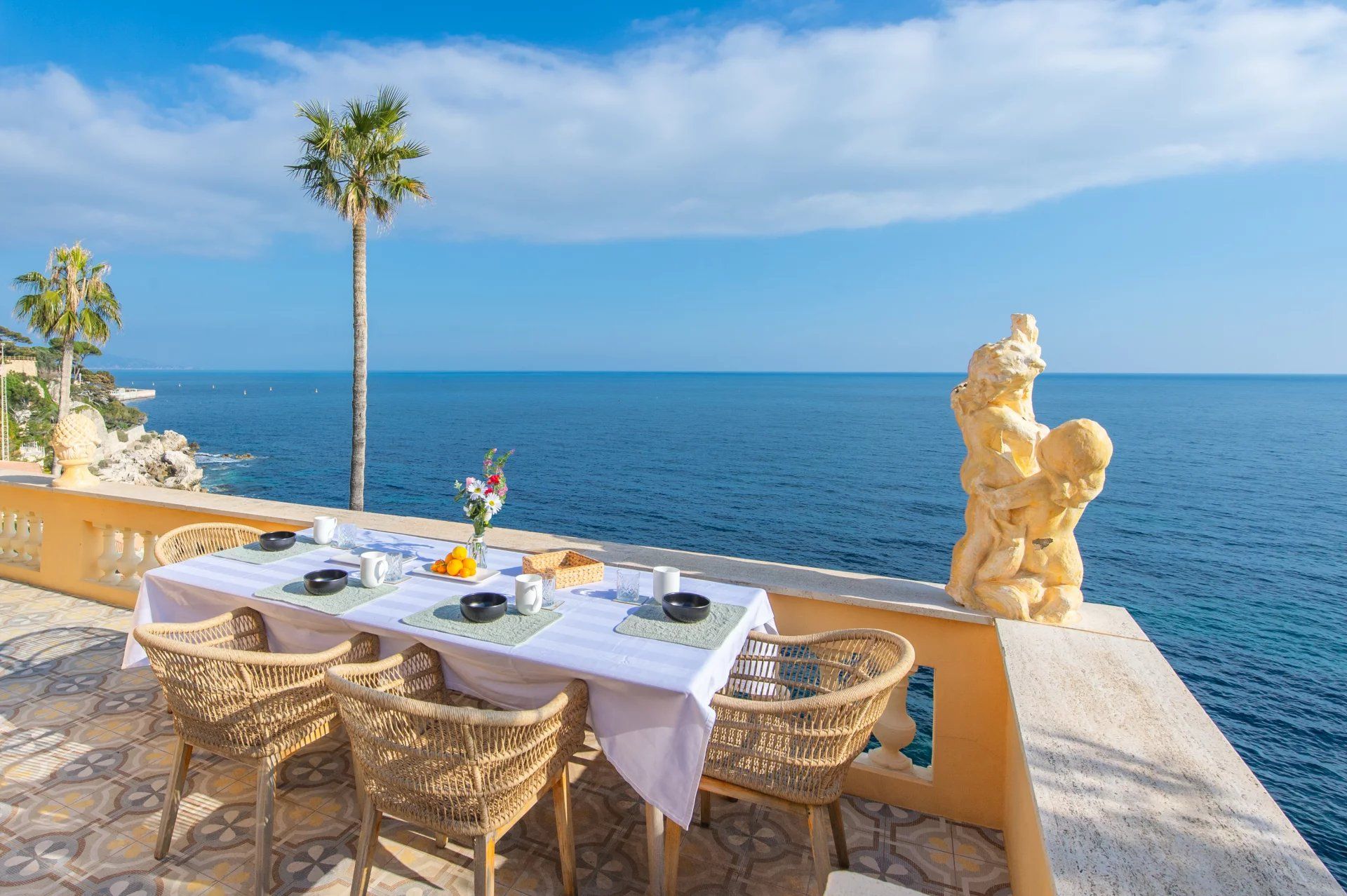 apartment 3 Rooms for sale on Cap-d'Ail (06320)