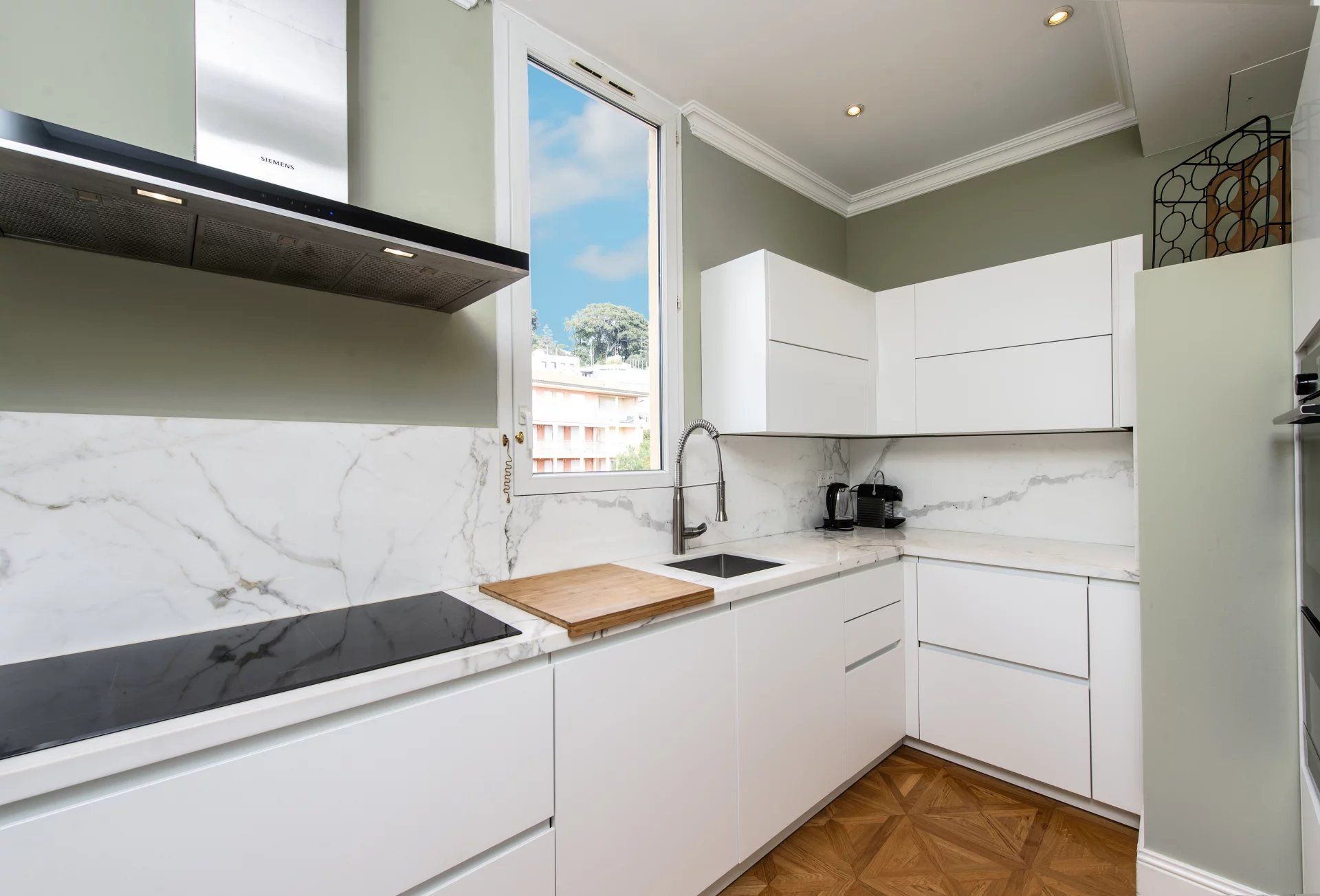 apartment 3 Rooms for sale on Cap-d'Ail (06320)