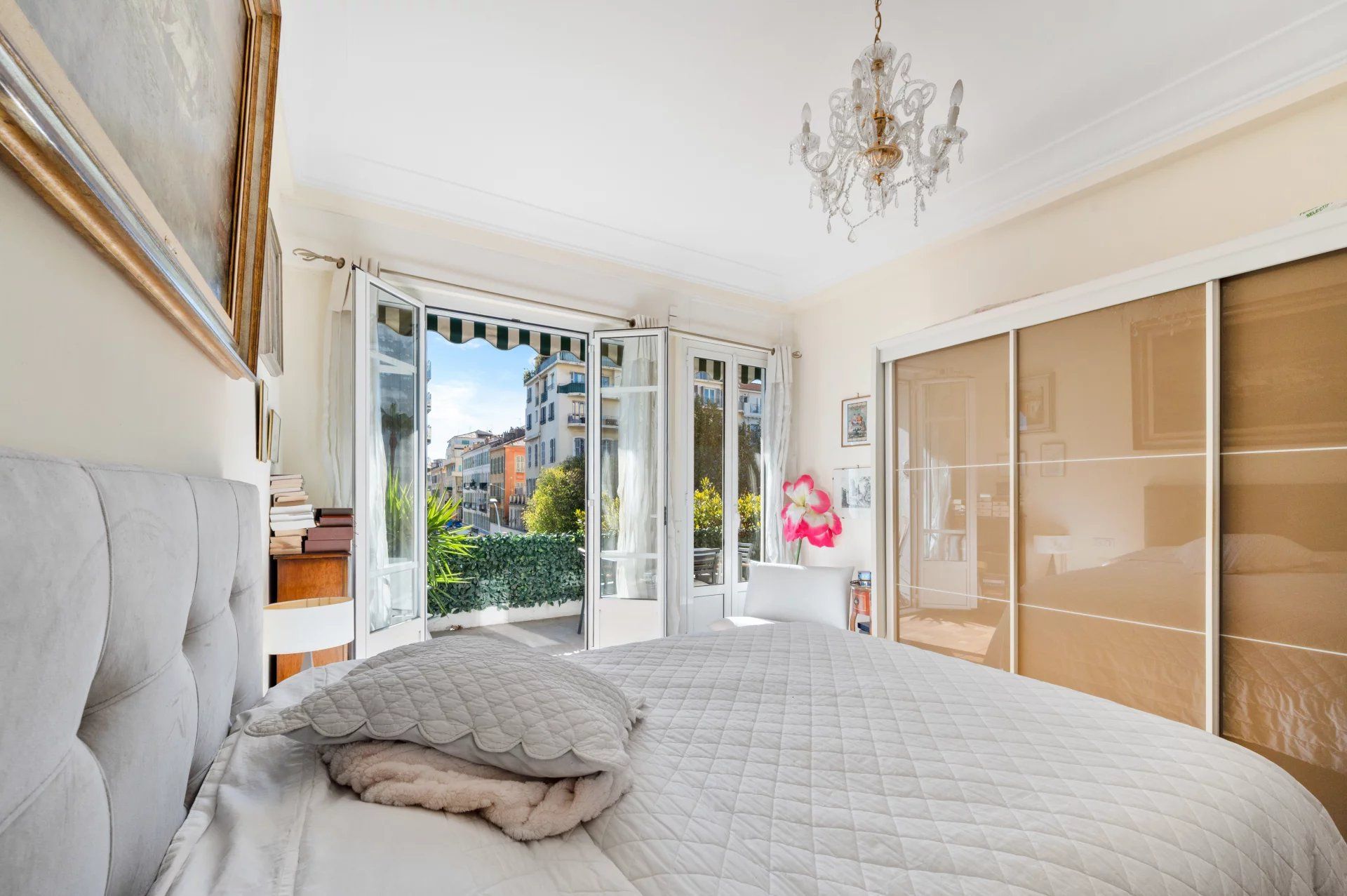 apartment 3 Rooms for sale on Nice (06000)