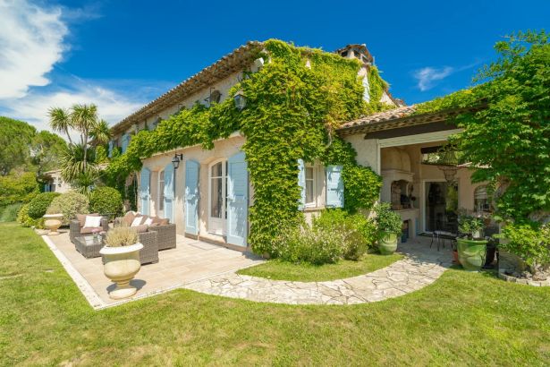 Vente Villa Valbonne 11&nbsp;Pièces 320&nbsp;m²