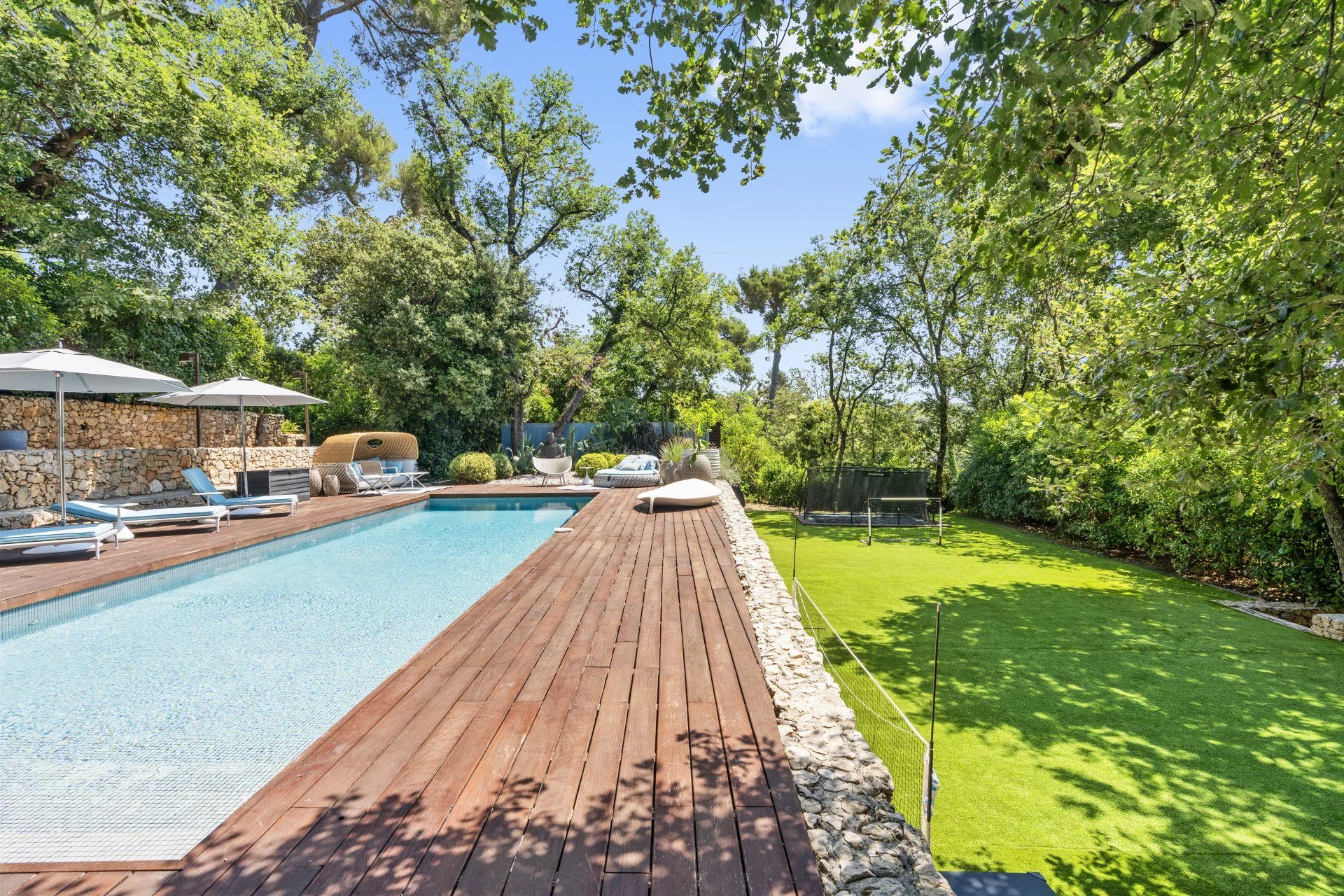 villa 7 Rooms for seasonal rent on Saint-Paul-de-Vence (06570)