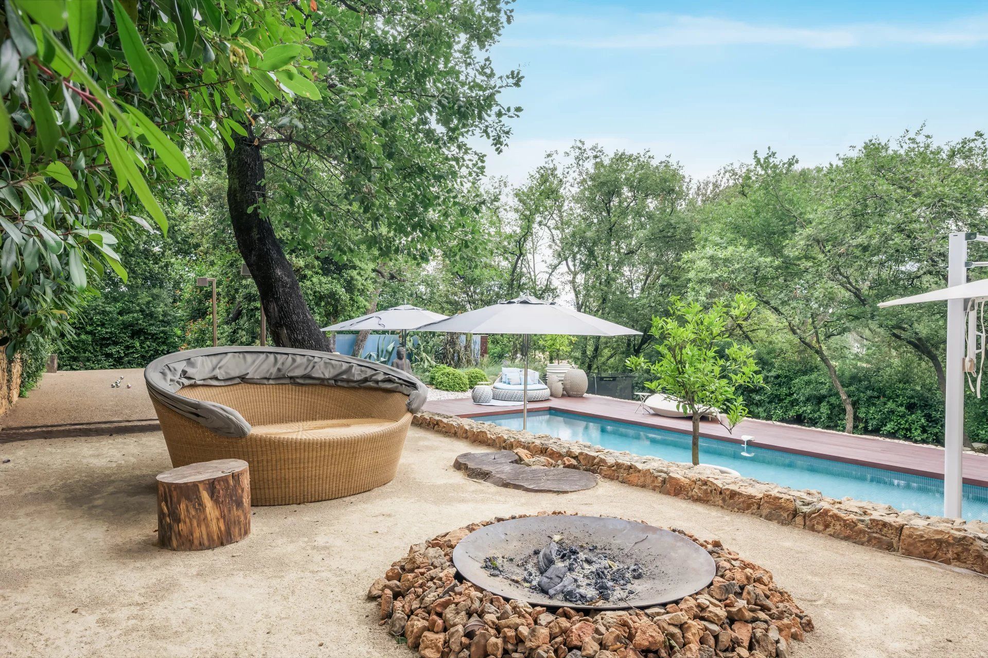 villa 7 Pièces en location saisonnière sur Saint-Paul-de-Vence (06570)