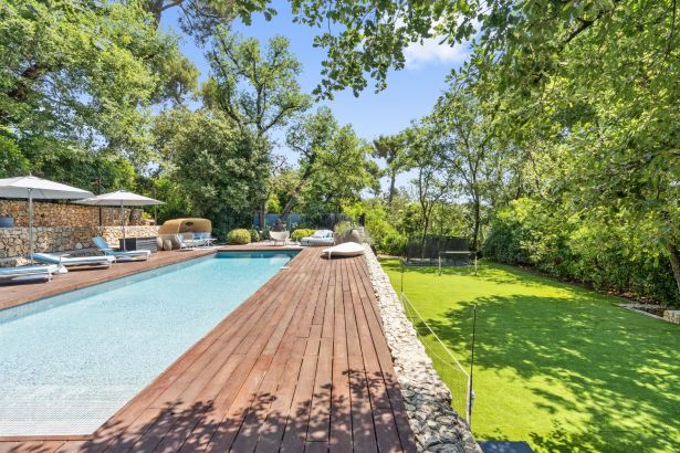 Location saisonnière Villa Saint-Paul-de-Vence 7&nbsp;Pièces 350&nbsp;m²