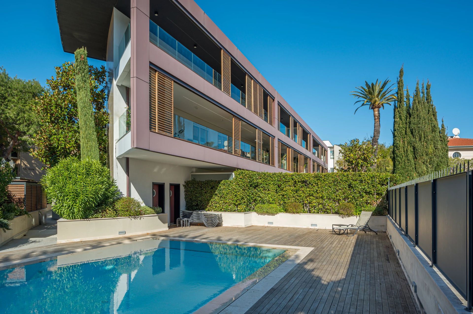 Sale Apartment Saint-Jean-Cap-Ferrat 3&nbsp;Rooms 129&nbsp;m²