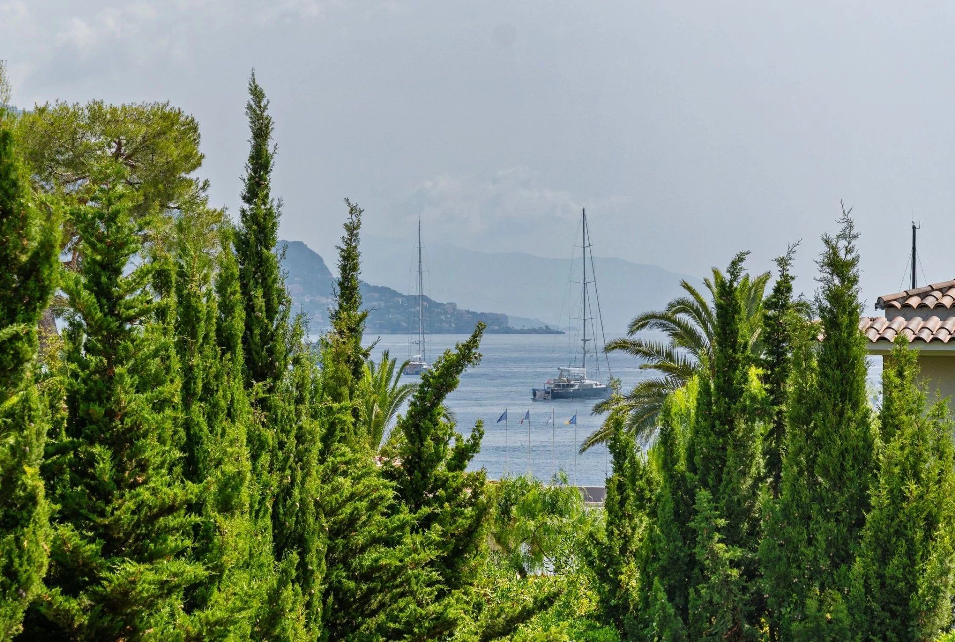 Sale Apartment Saint-Jean-Cap-Ferrat 3&nbsp;Rooms 129&nbsp;m²