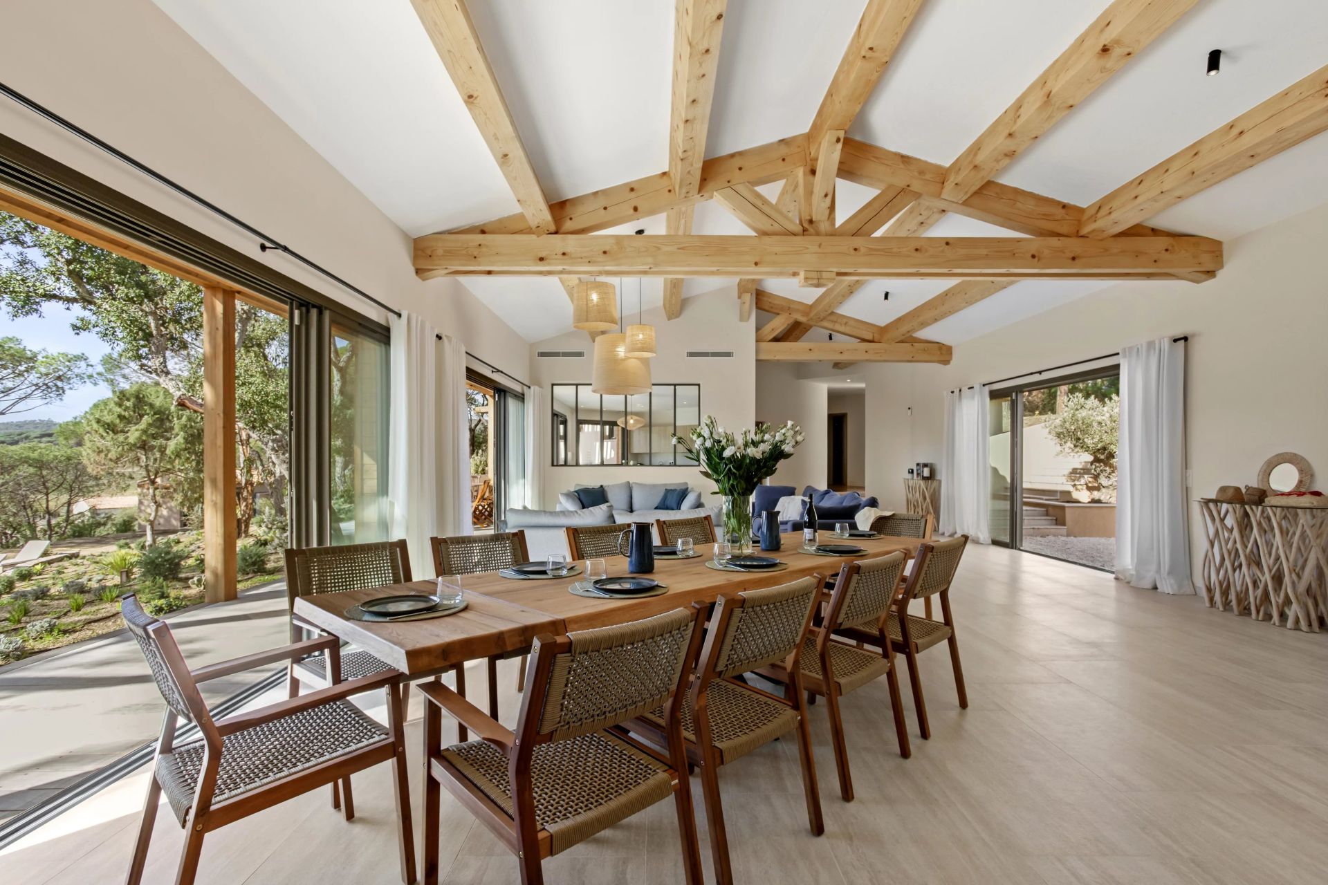 villa 8 Pièces en location saisonnière sur Saint-Tropez (83990)