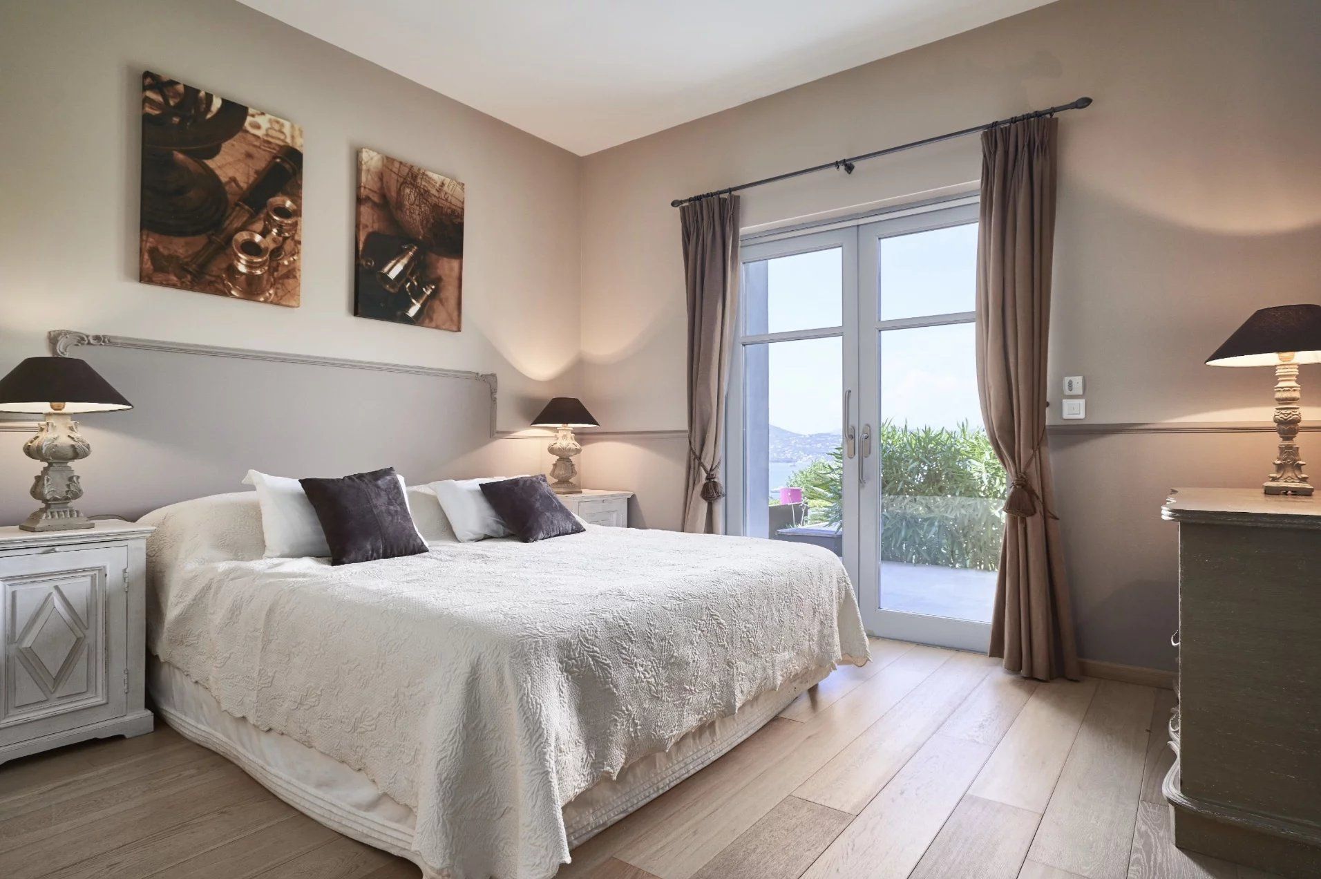 villa 7 Pièces en location saisonnière sur Saint-Tropez (83990)