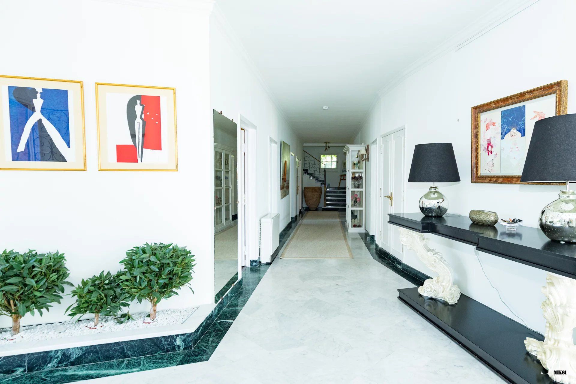 villa 7 Rooms for sale on Nice (06000)