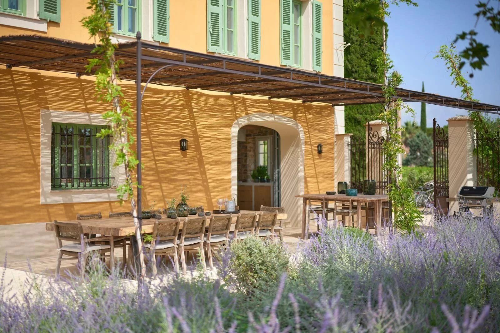 villa 8 Rooms for seasonal rent on Ramatuelle (83350)