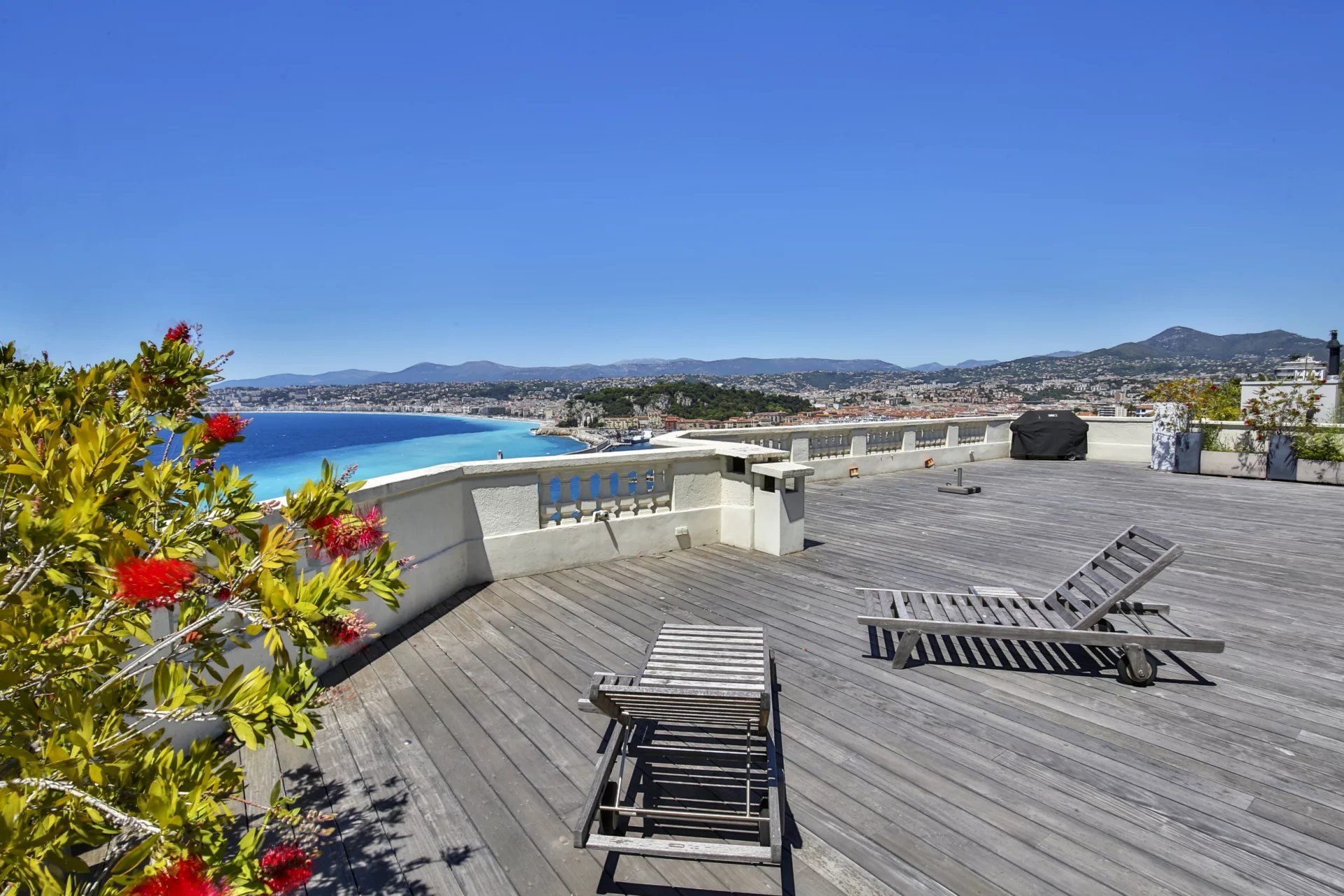 villa 16 Pièces en vente sur Nice (06300)