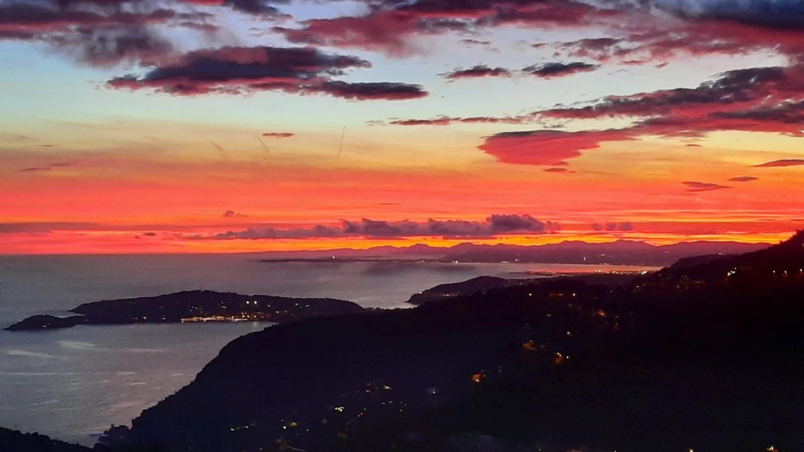 villa 4 Rooms for sale on La Turbie (06320)