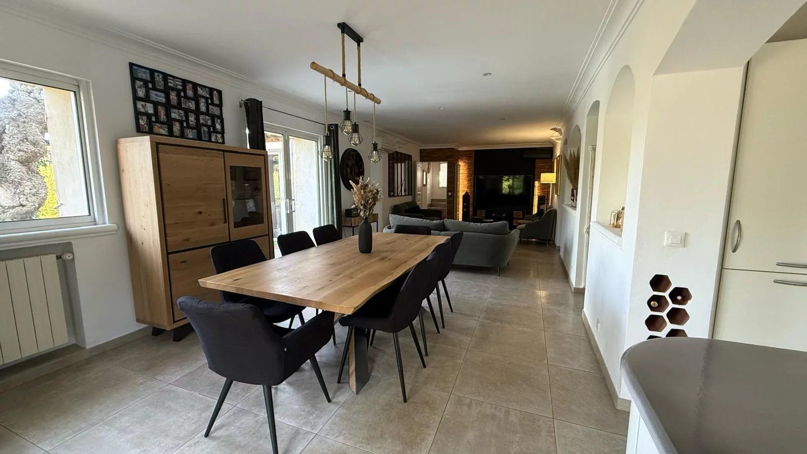 villa 4 Rooms for sale on Saint-Tropez (83990)