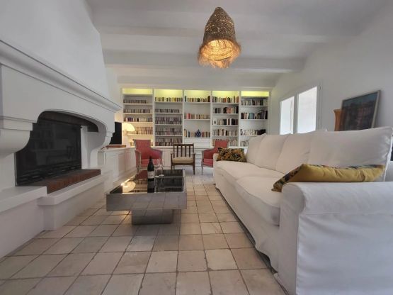 Sale Villa Saint-Raphaël 7&nbsp;Rooms 240&nbsp;m²