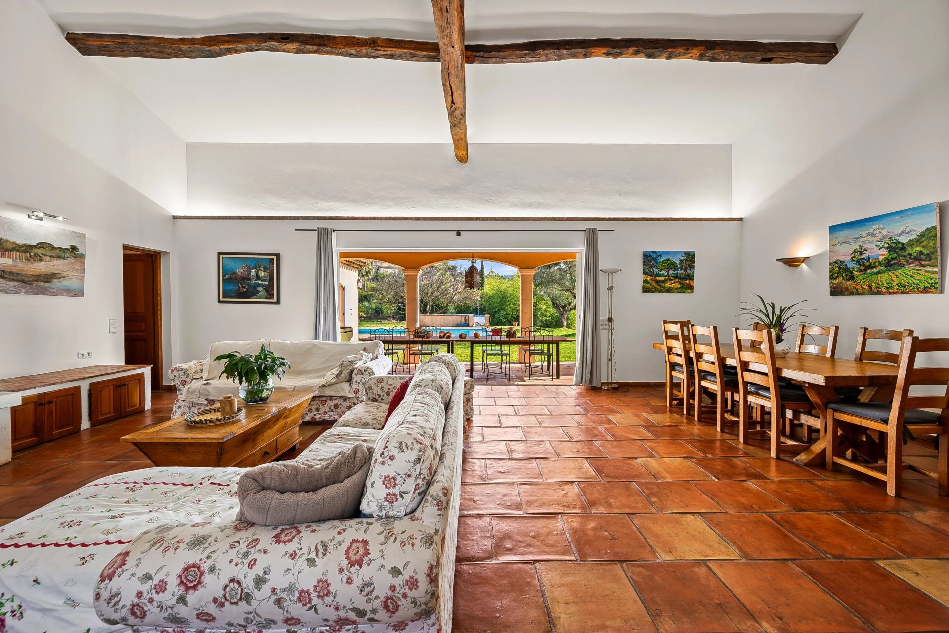 villa 5 Rooms for sale on Cogolin (83310)