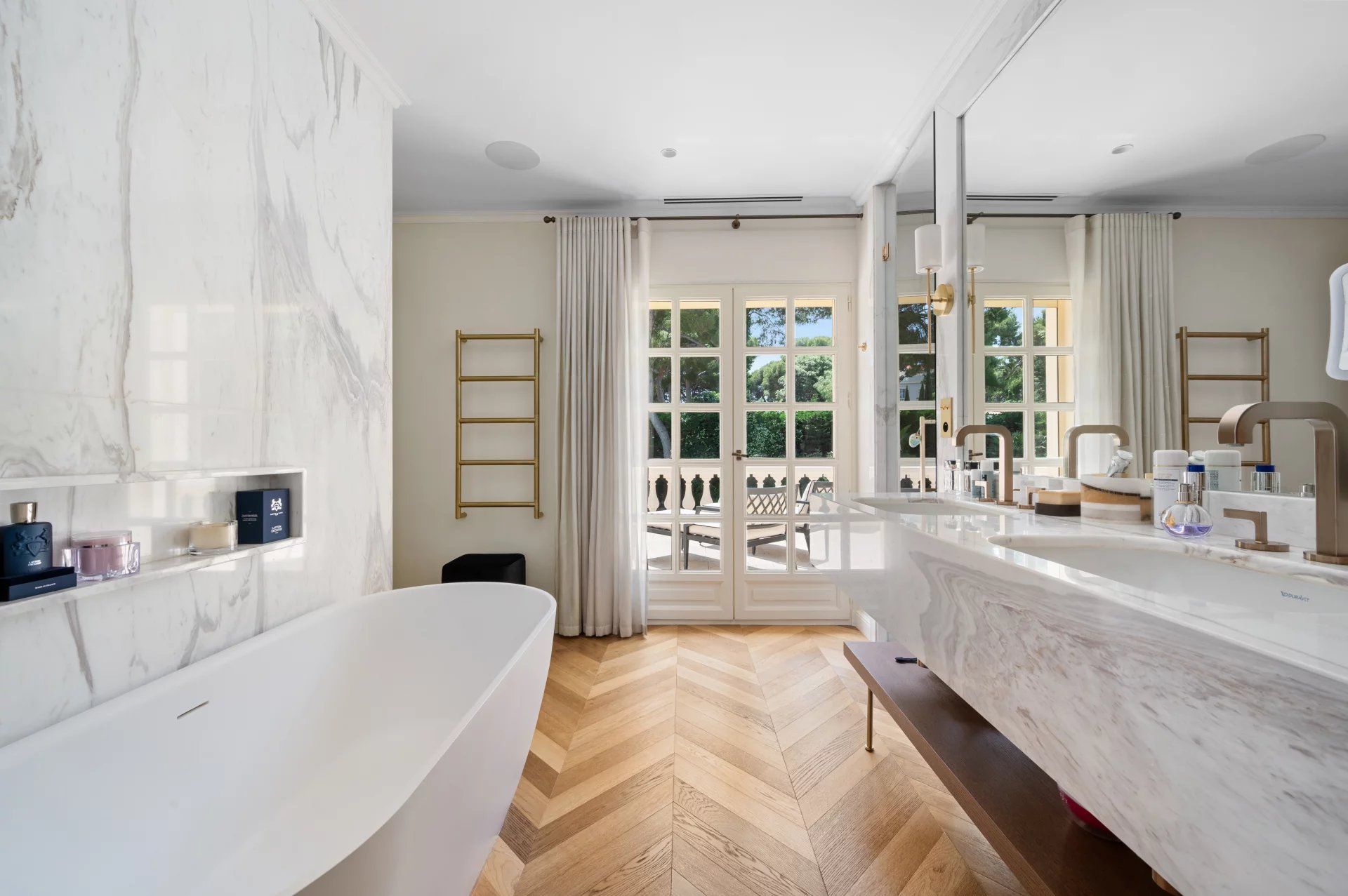 villa 8 Pièces en location saisonnière sur Roquebrune-Cap-Martin (06190)