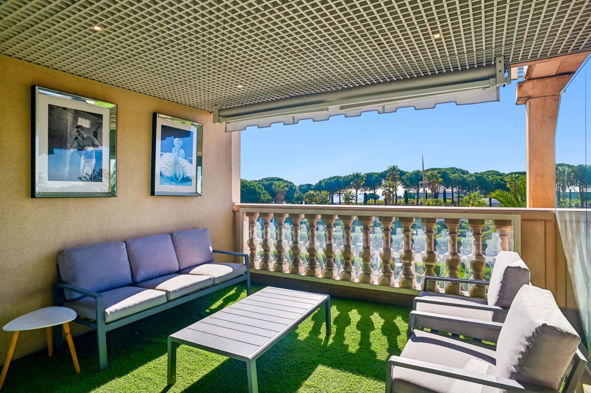 apartment 2 Rooms for sale on Vallauris (06220)