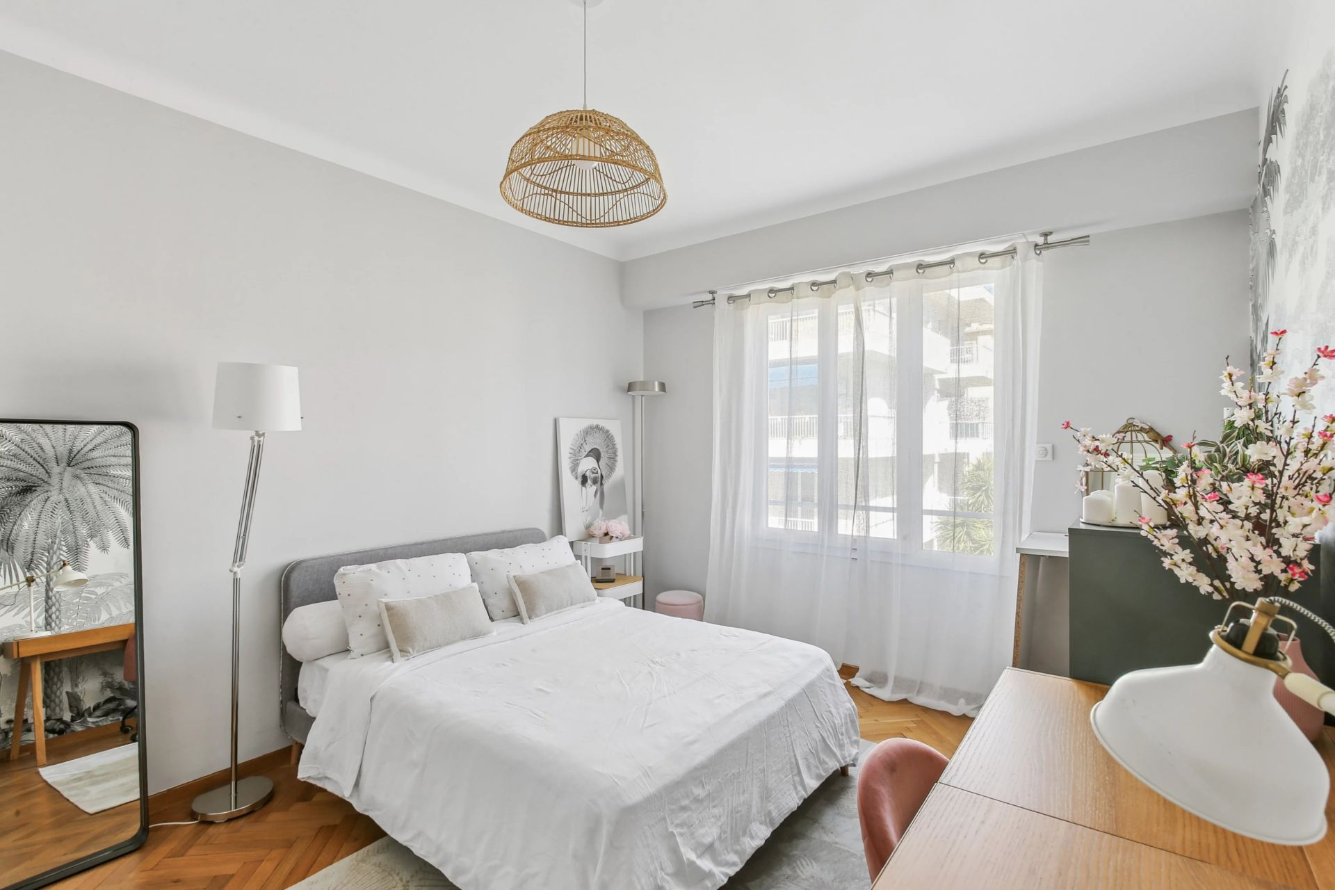 apartment 4 Rooms for sale on Nice (06000)