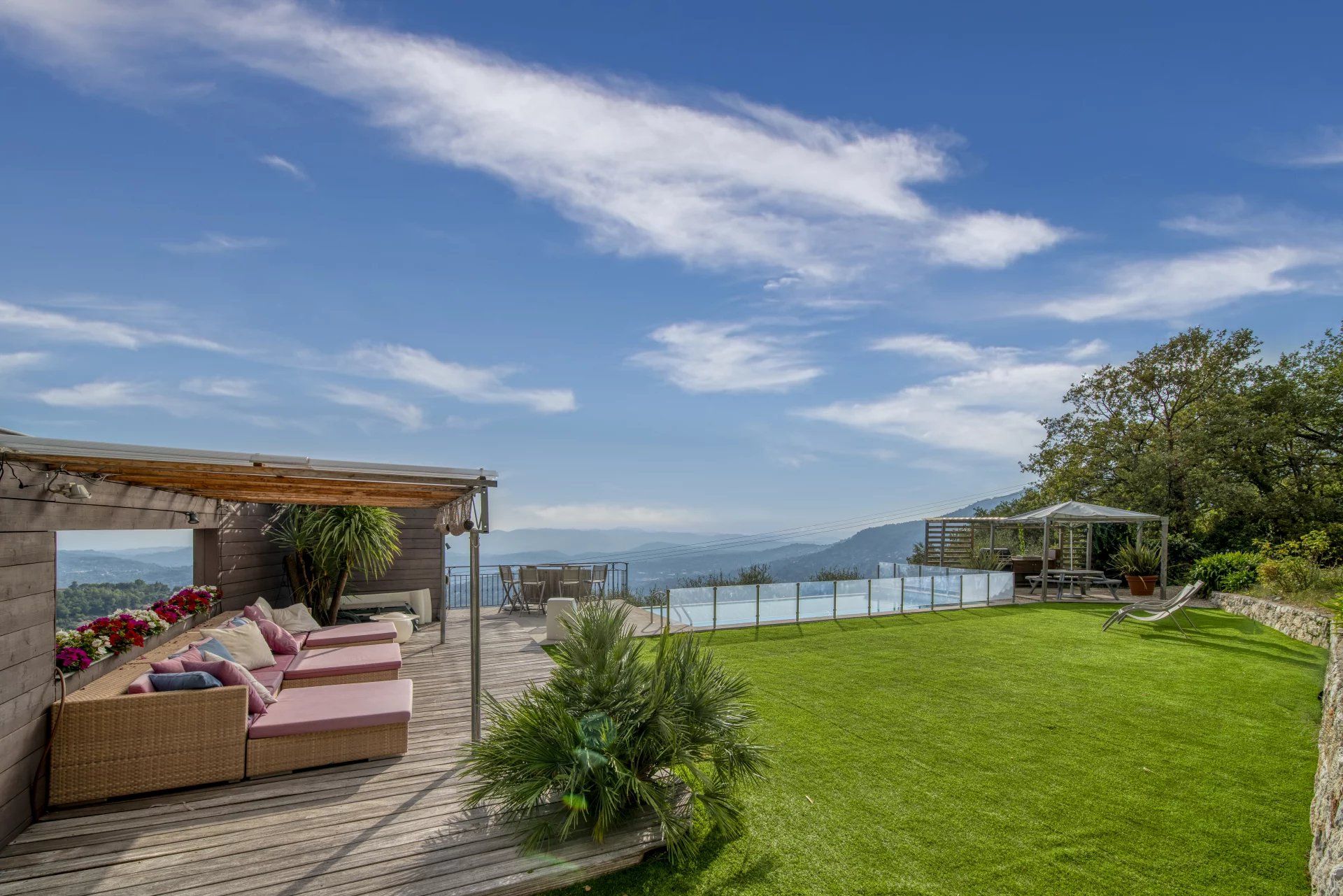 villa 7 Pièces en vente sur Châteauneuf-Grasse (06740)