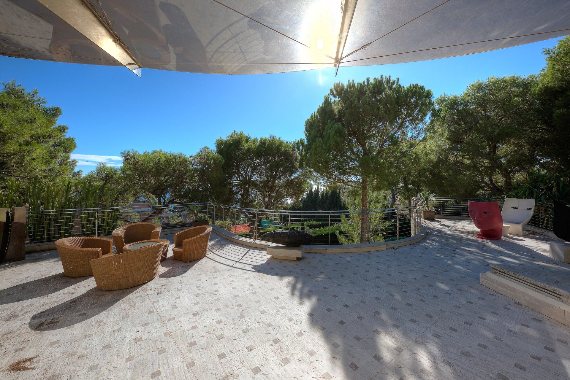 villa for sale on Saint-Jean-Cap-Ferrat (06230)