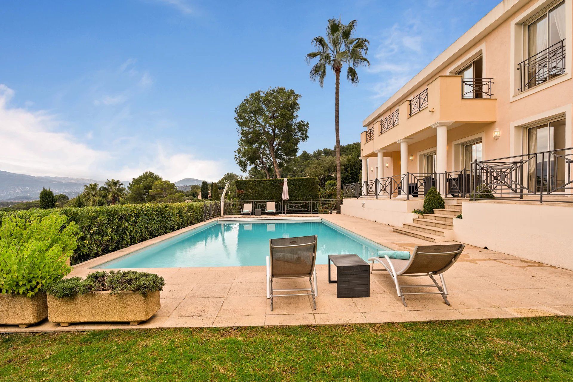 villa 8 Pièces en vente sur Mougins (06250)