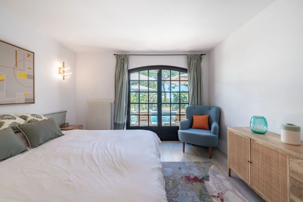 Location saisonnière Villa Antibes 9&nbsp;Pièces