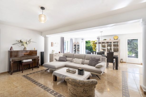 Vente Villa Roquefort-les-Pins 11&nbsp;Pièces 265&nbsp;m²