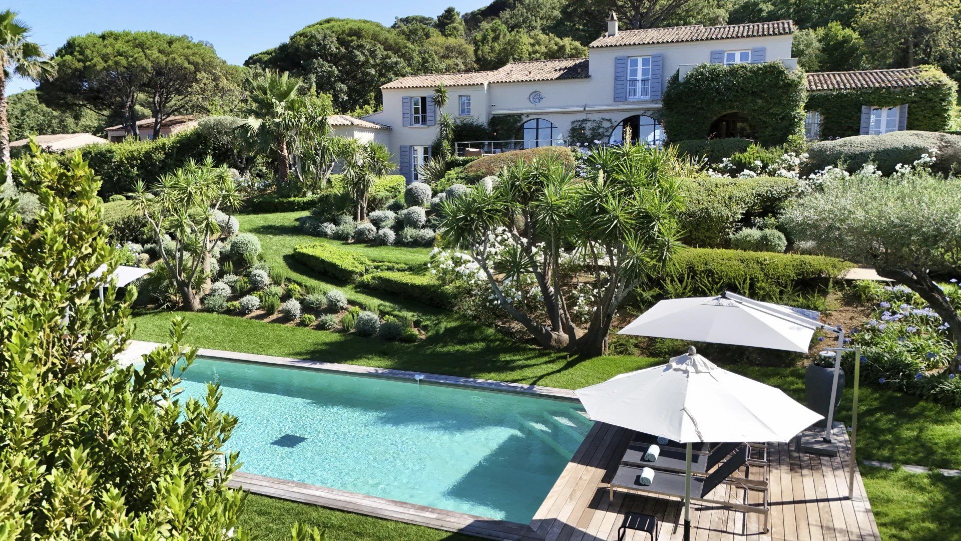 villa 9 Rooms for sale on Ramatuelle (83350)