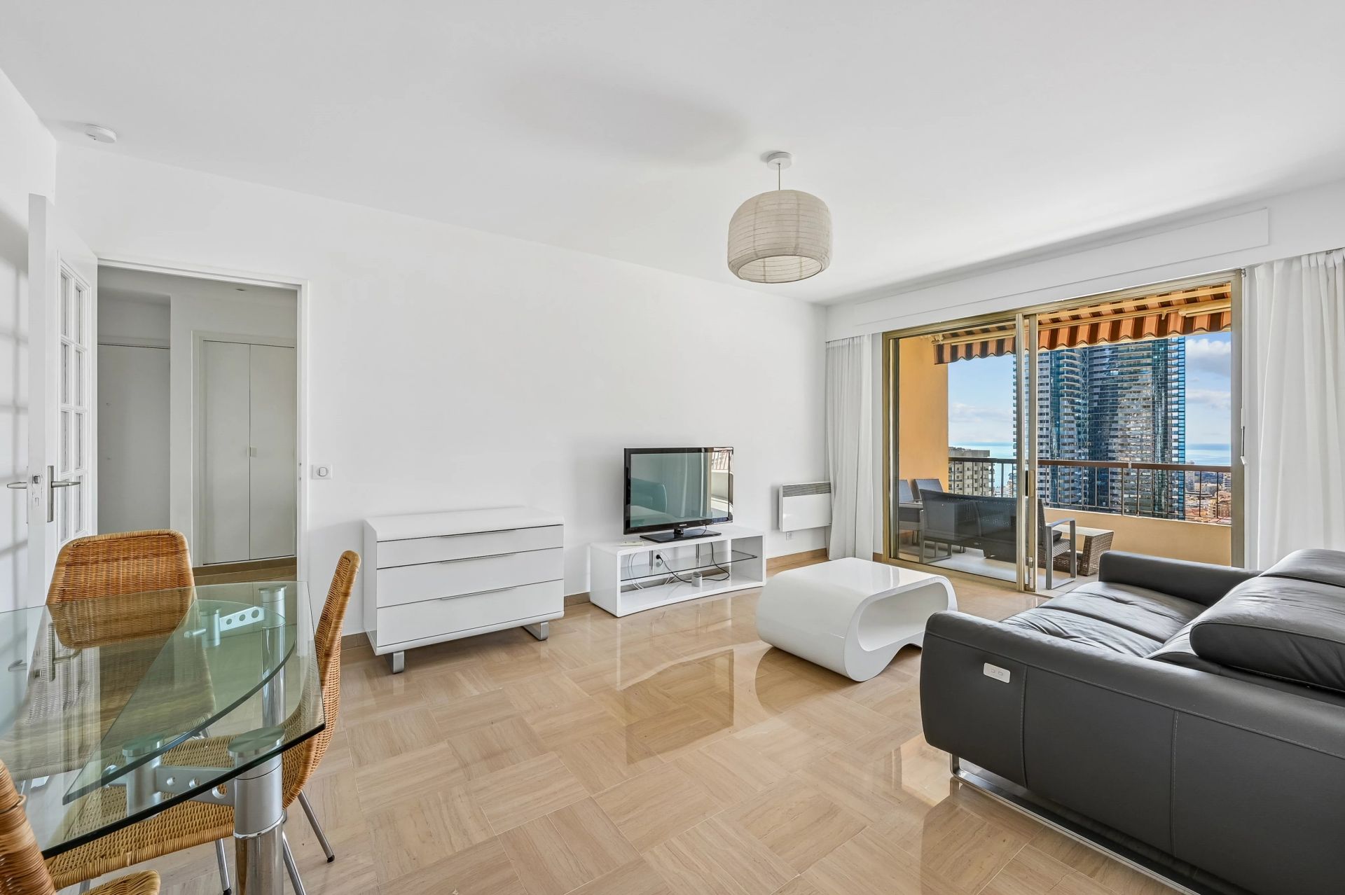 apartment 4 Rooms for sale on Beausoleil (06240)