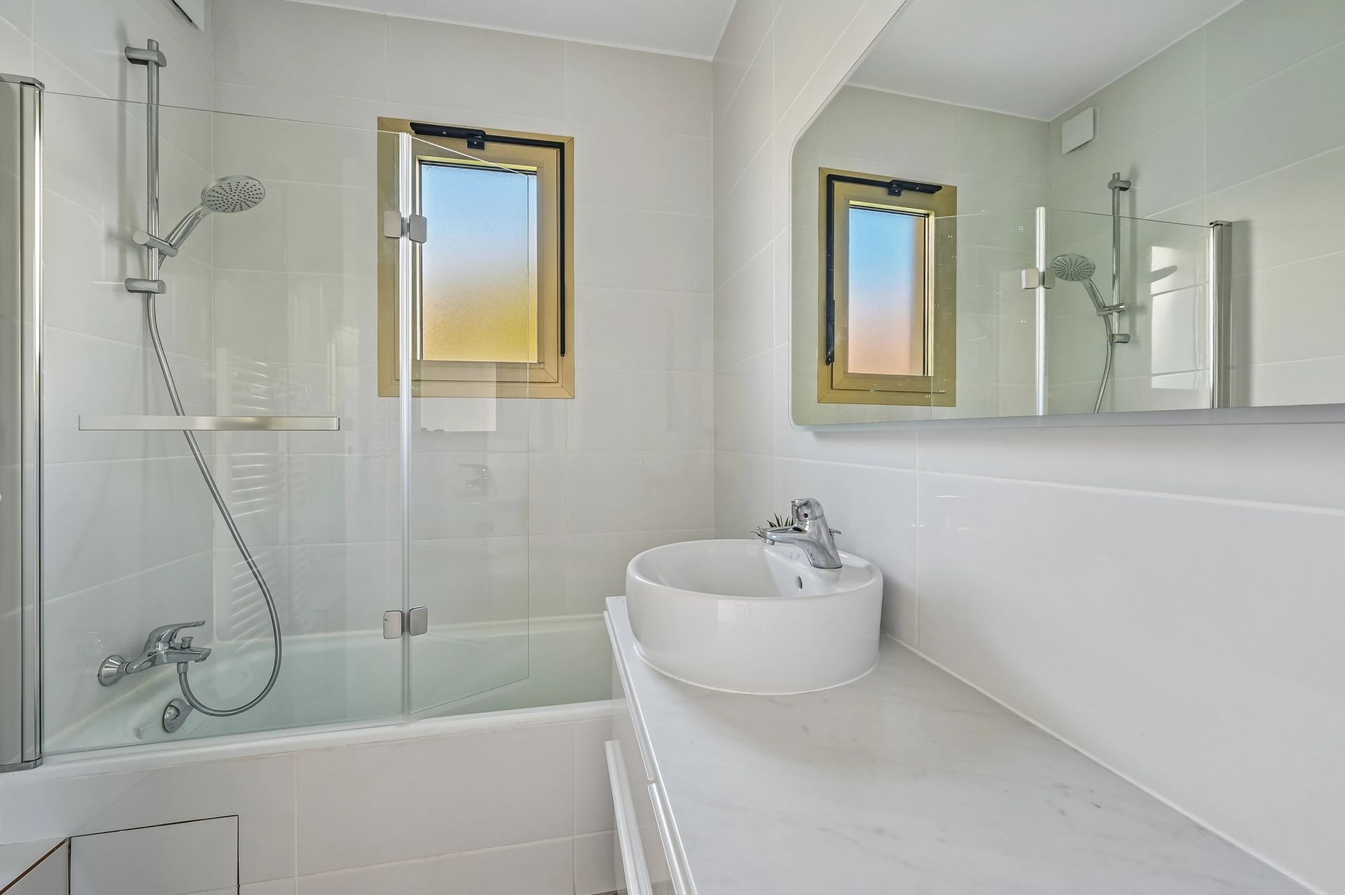 apartment 4 Rooms for sale on Beausoleil (06240)