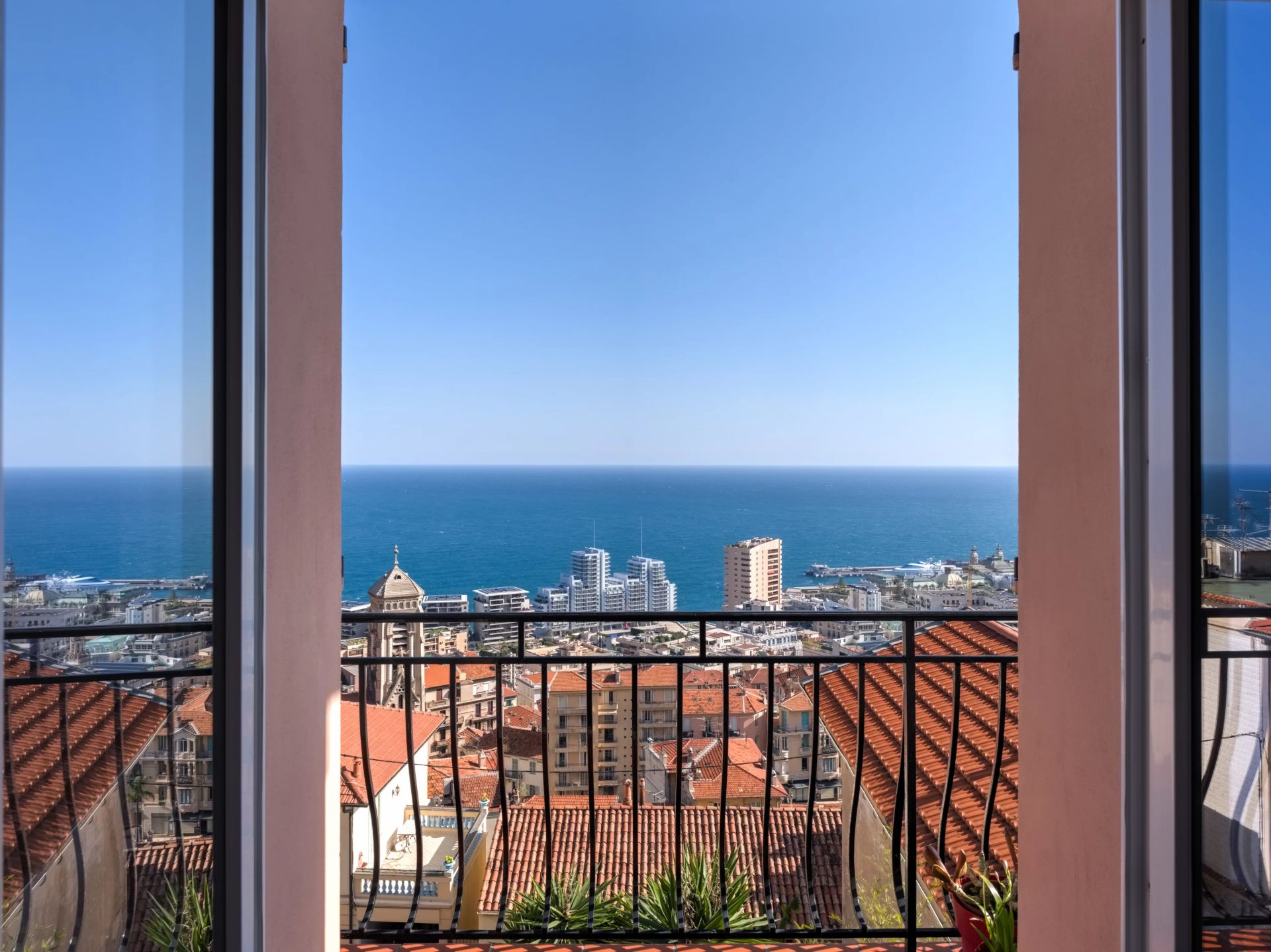 apartment 3 Rooms for sale on Beausoleil (06240)