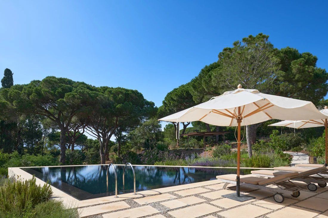 villa 6 Pièces en location saisonnière sur Saint-Tropez (83990)