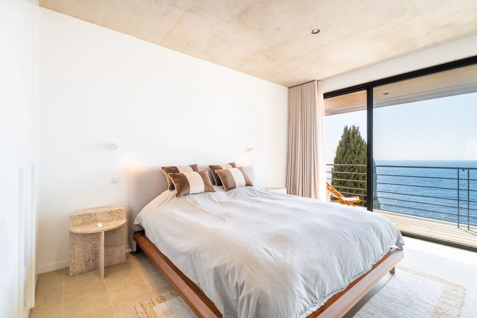 villa 4 Rooms for seasonal rent on Roquebrune-Cap-Martin (06190)