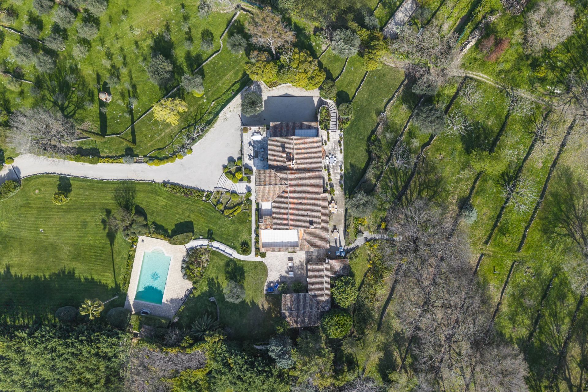 villa 10 Rooms for sale on Valbonne (06560)