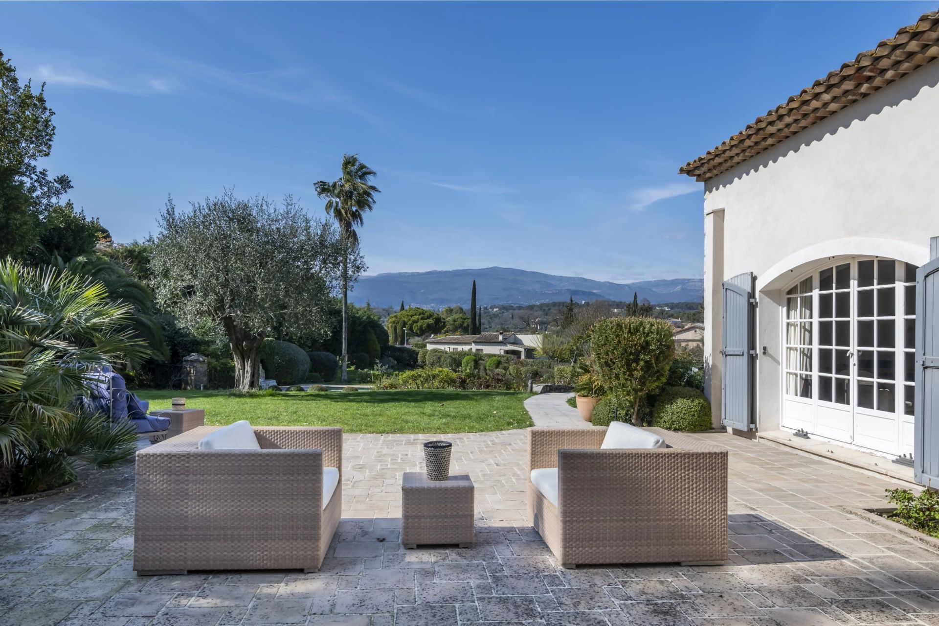 villa 10 Pièces en vente sur Valbonne (06560)