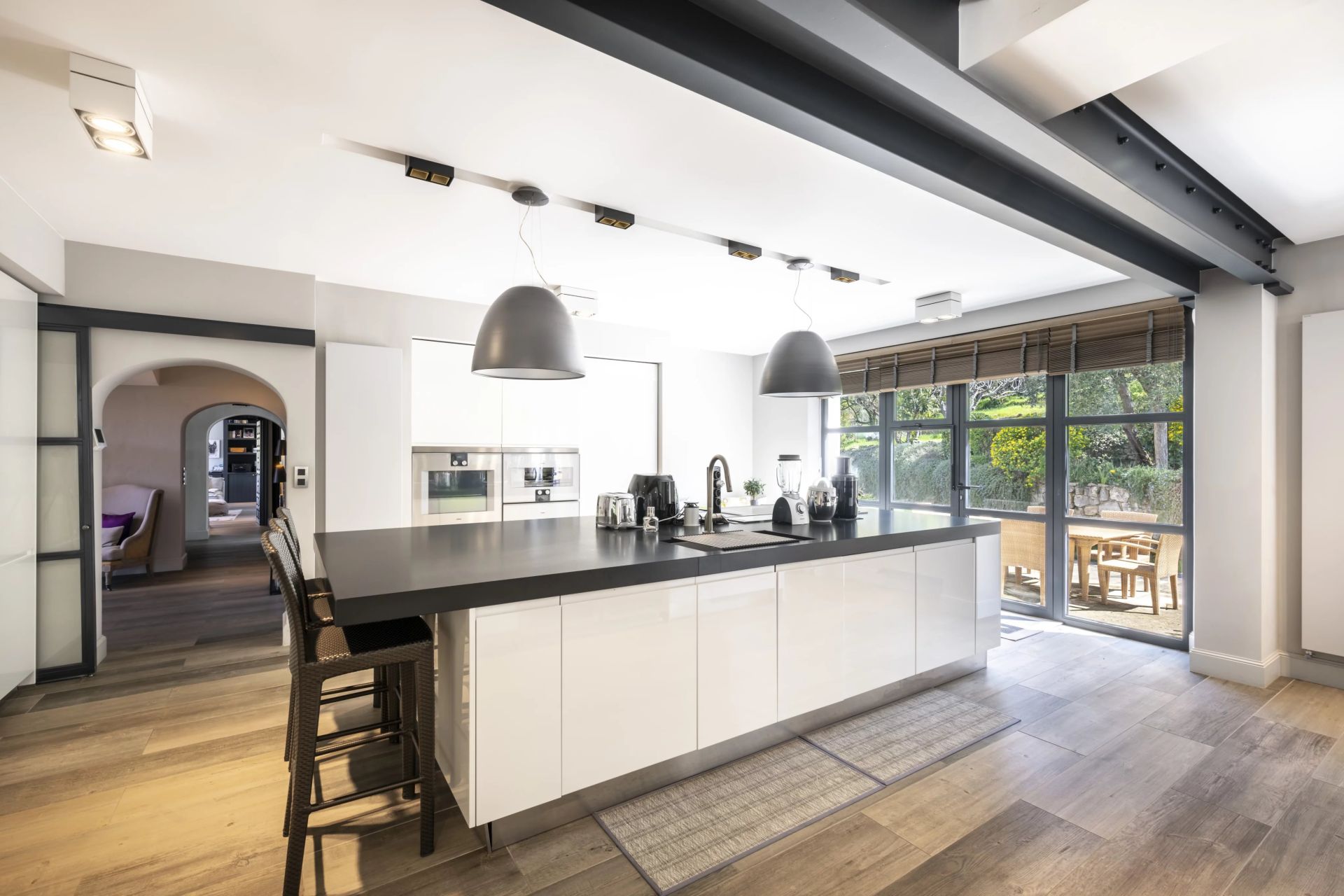 villa 10 Rooms for sale on Valbonne (06560)