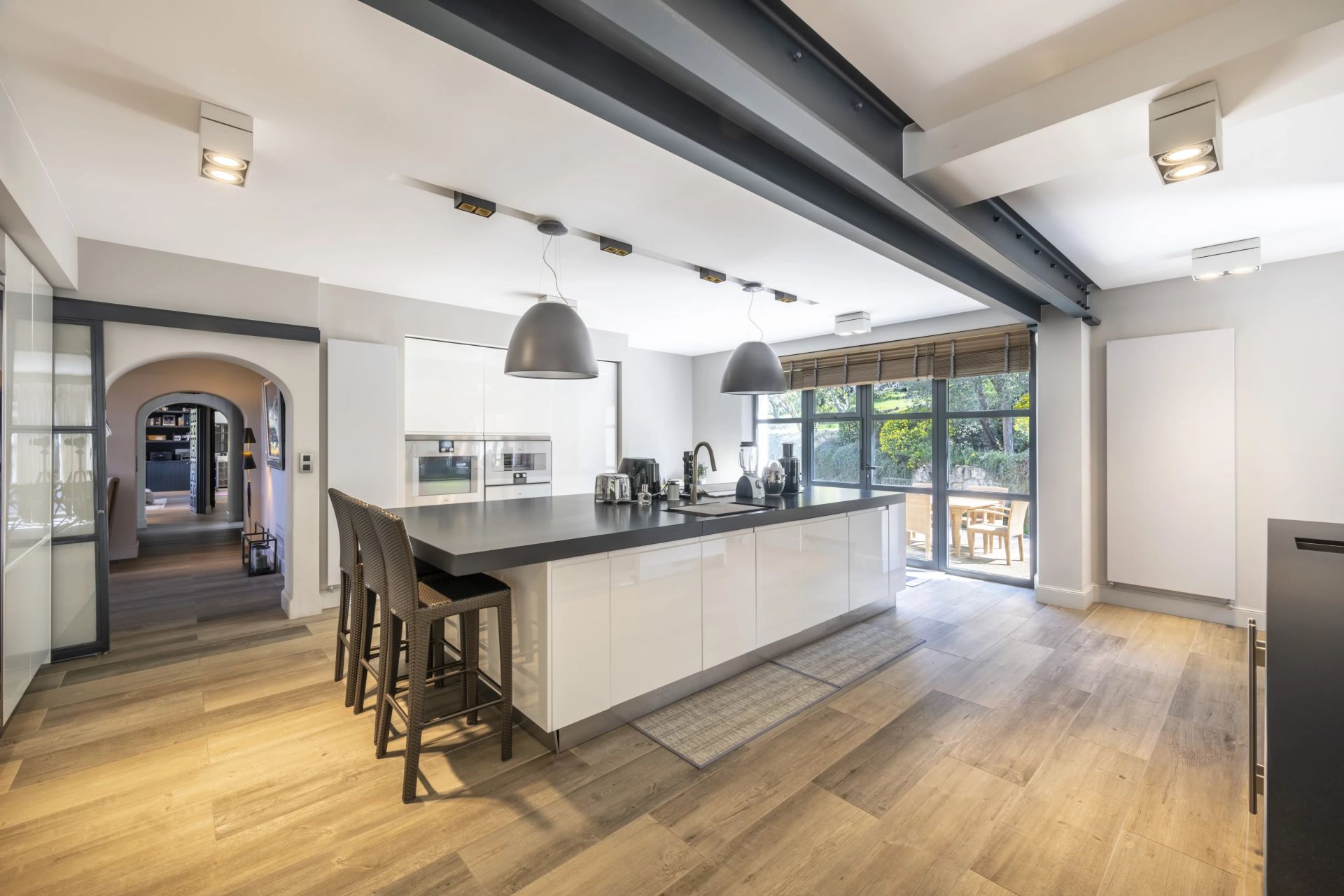 villa 10 Rooms for sale on Valbonne (06560)