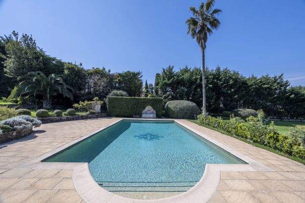 Sale Villa Valbonne 10&nbsp;Rooms 800&nbsp;m²