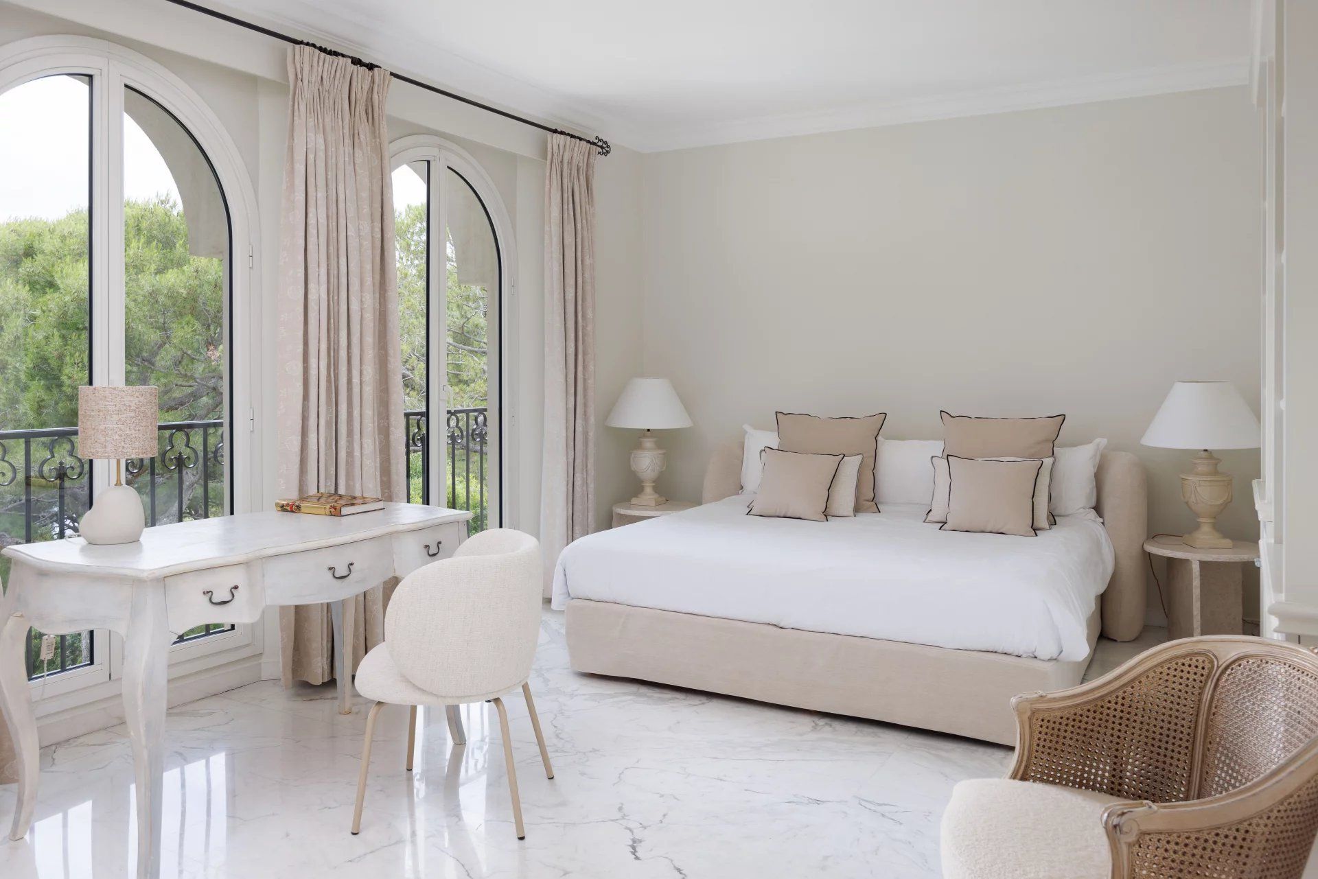 villa 10 Pièces en location saisonnière sur Saint-Jean-Cap-Ferrat (06230)