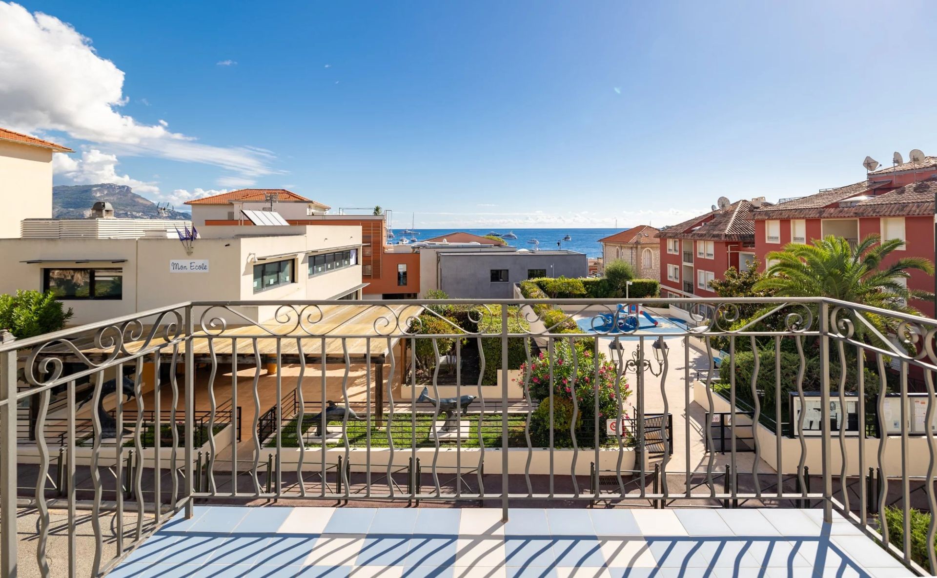 apartment 3 Rooms for sale on Saint-Jean-Cap-Ferrat (06230)