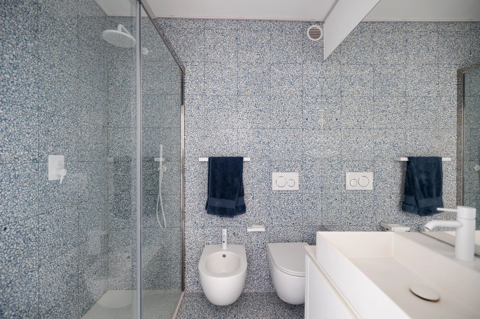 apartment 3 Rooms for sale on Saint-Jean-Cap-Ferrat (06230)