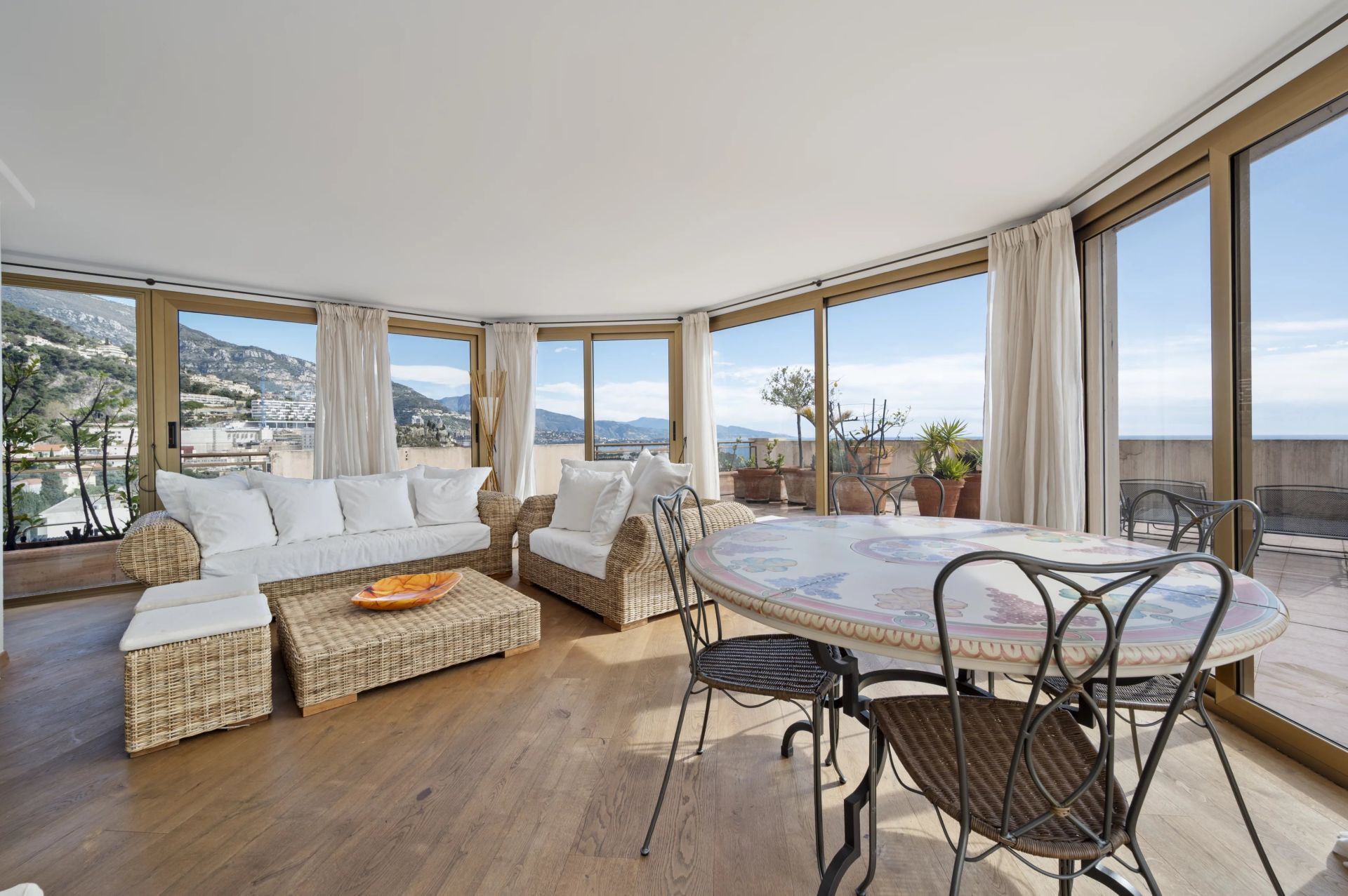 appartement 6 Pièces en vente sur Cap-d'Ail (06320)