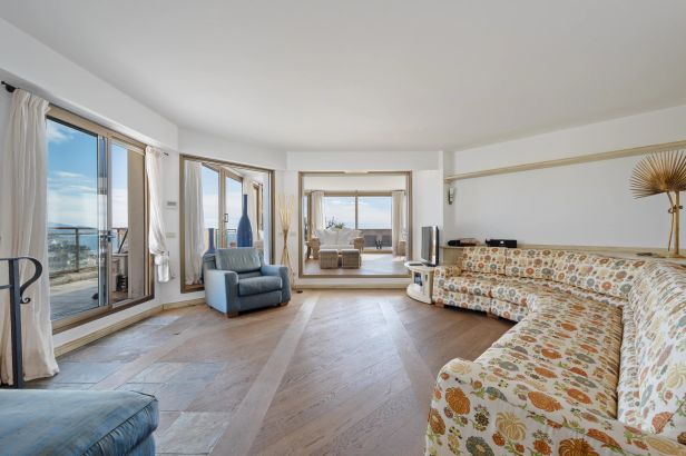 Sale Apartment Cap-d'Ail 6&nbsp;Rooms 145&nbsp;m²