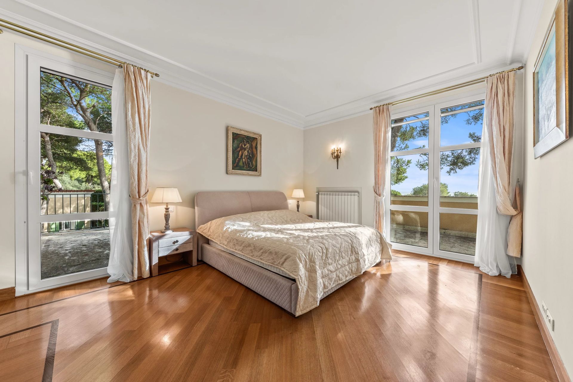 villa 9 Rooms for sale on Saint-Jean-Cap-Ferrat (06230)