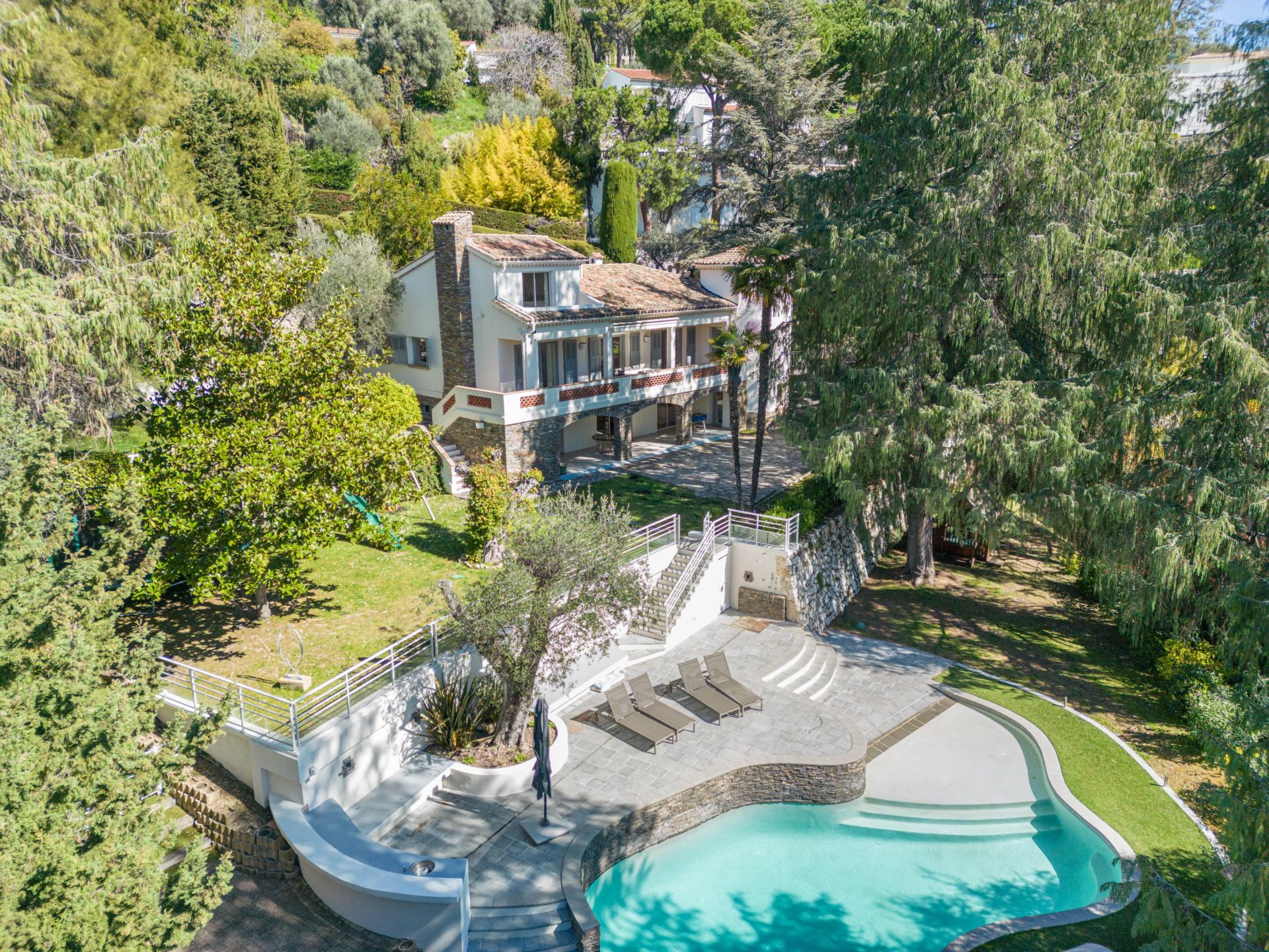 villa 10 Pièces en vente sur Nice (06100)