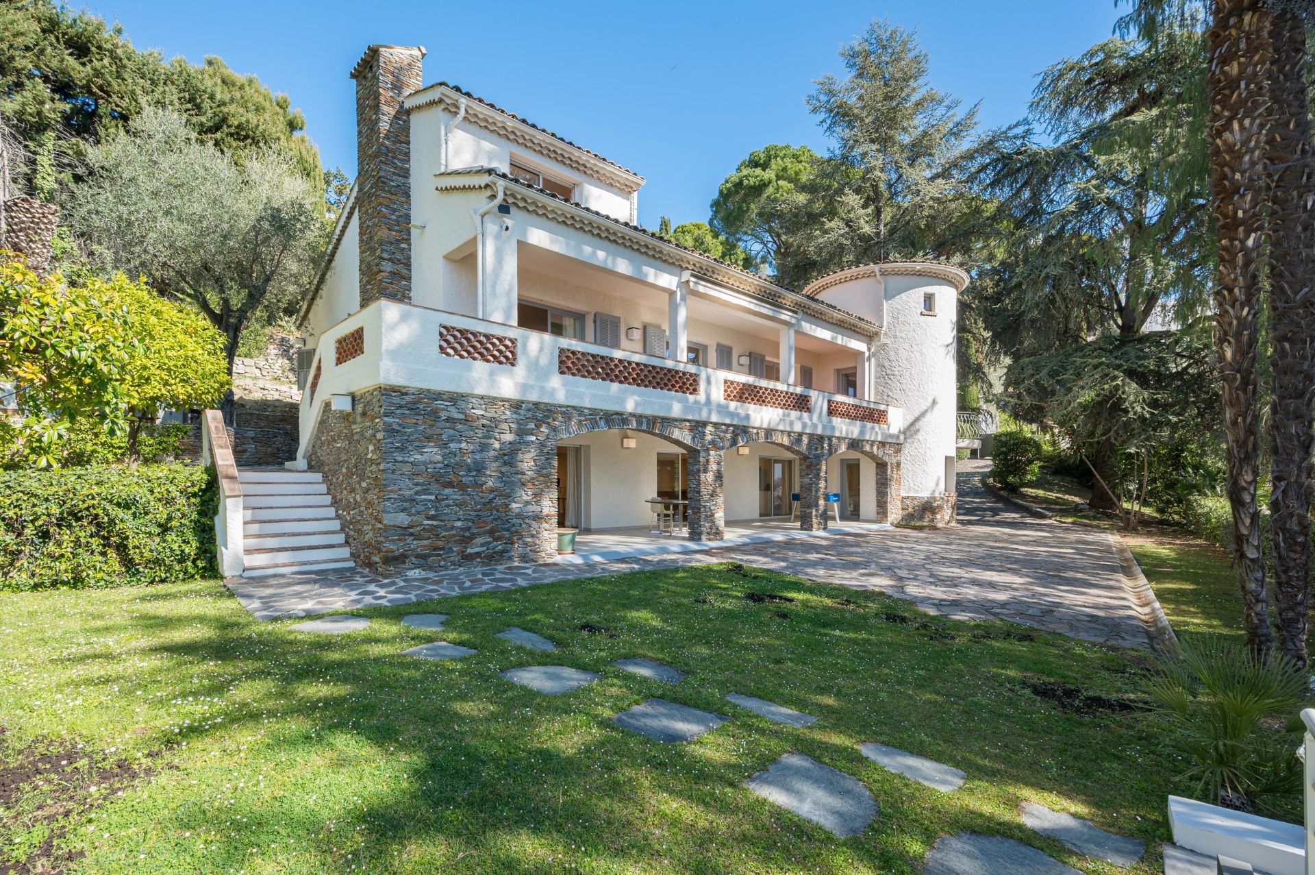 villa 10 Pièces en vente sur Nice (06100)