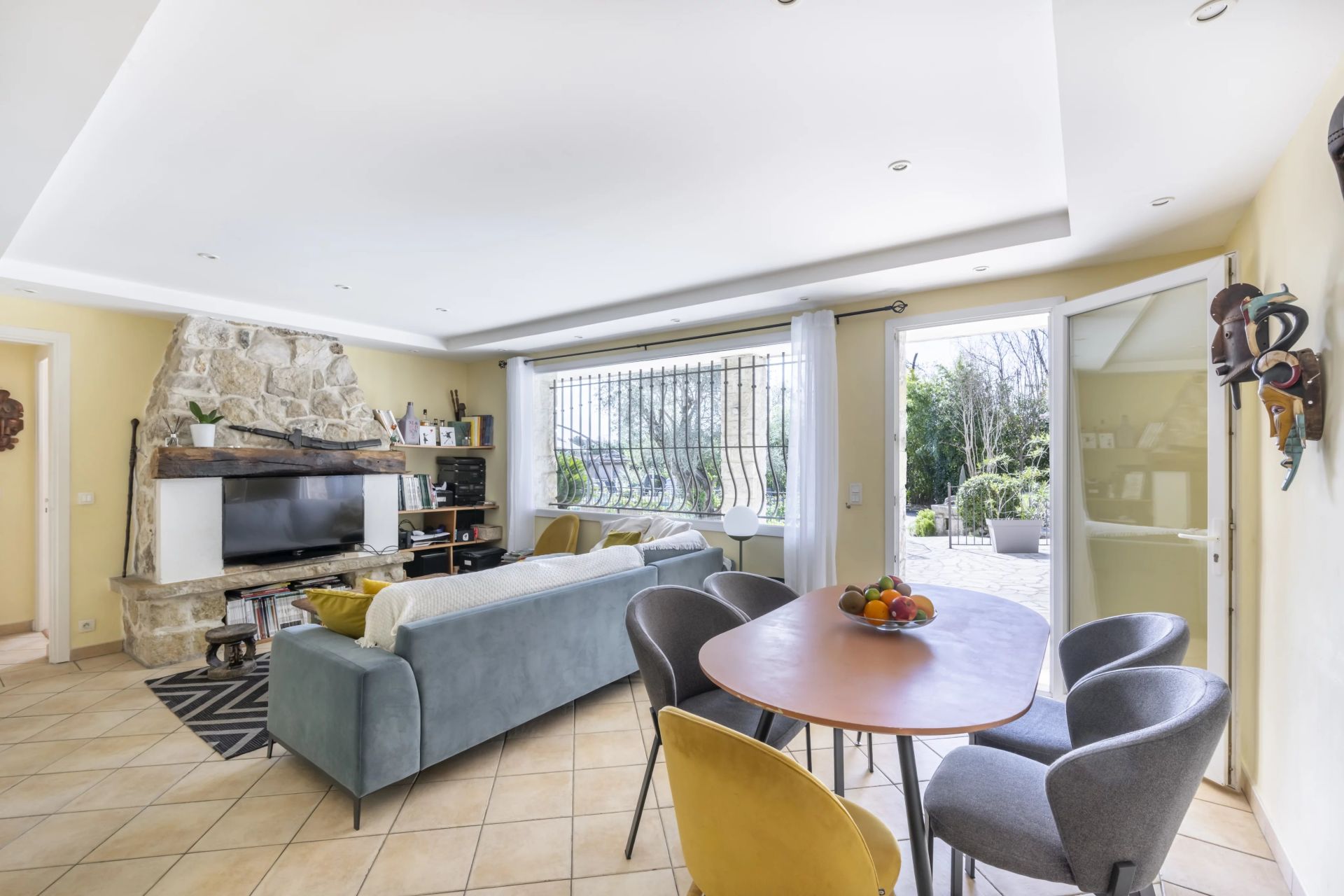 bastide 10 Rooms for sale on Vence (06140)