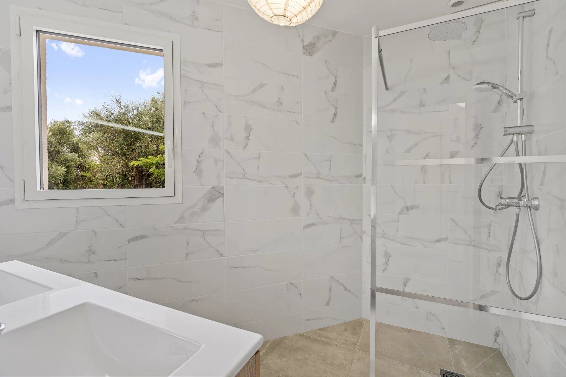 villa 5 Rooms for sale on Valbonne (06560)