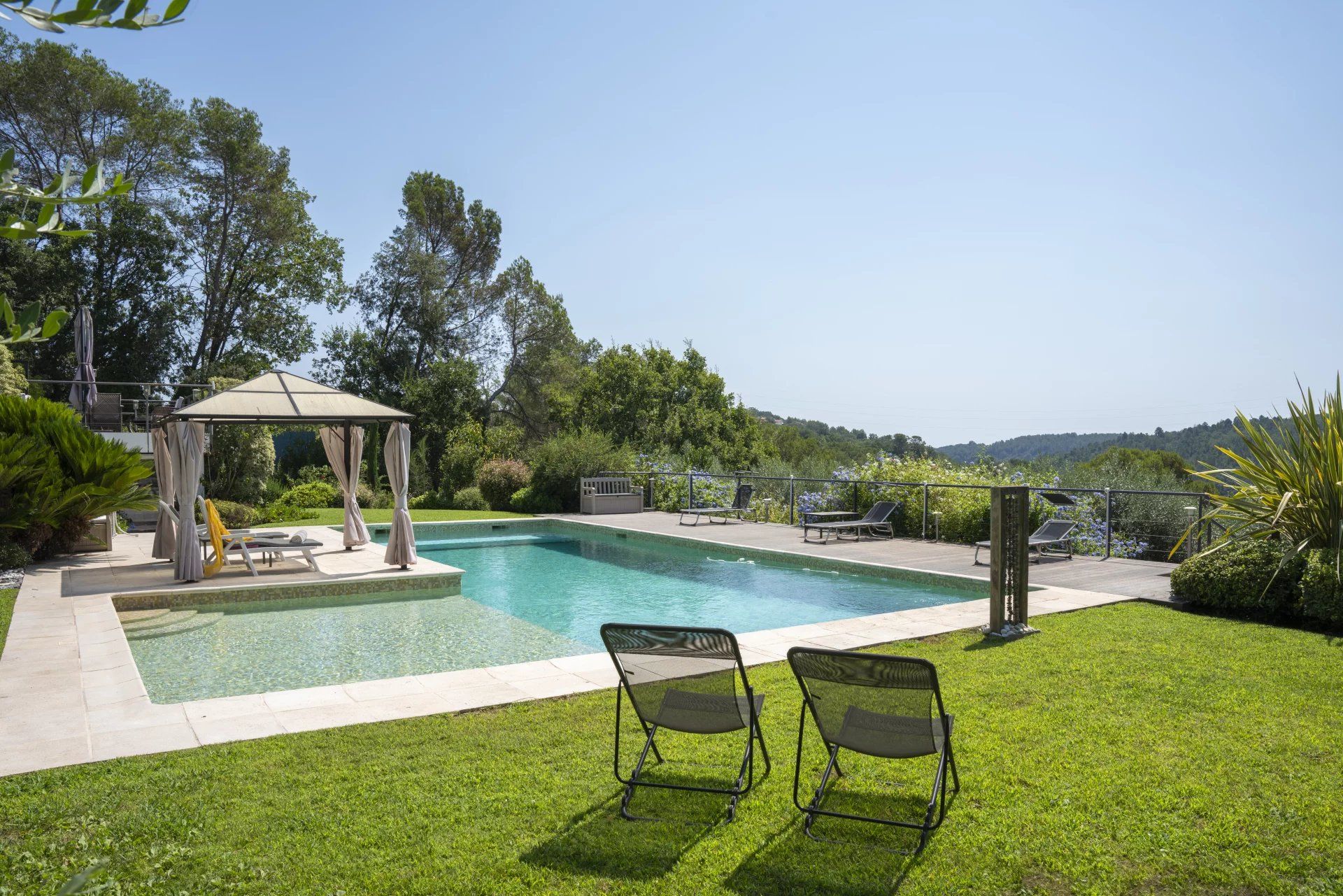 villa 12 Rooms for sale on Valbonne (06560)