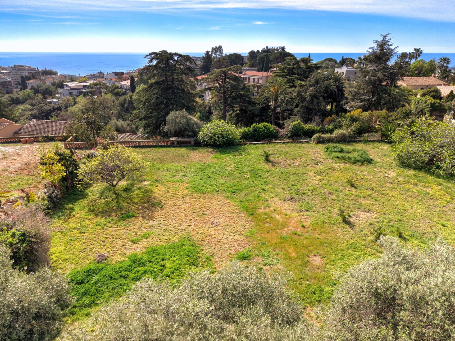 land for sale on Nice (06200)