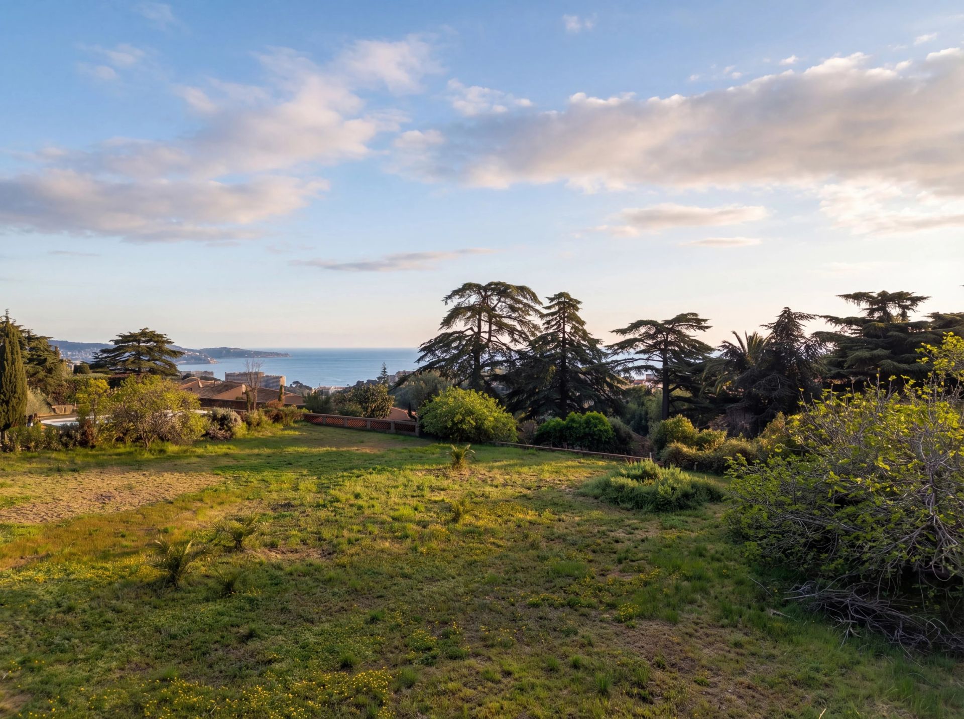 land for sale on Nice (06200)